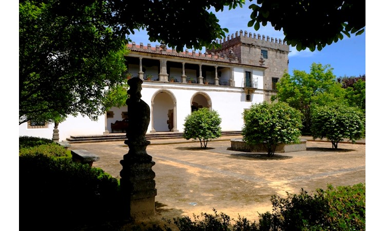 Quinta de Azevedo / Honra de Azevedo