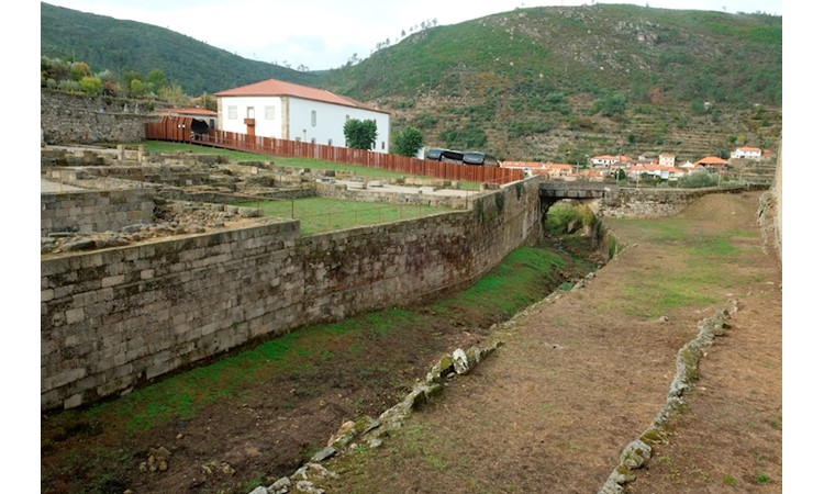 Enclosure of the Monastery of São João de Tarouca